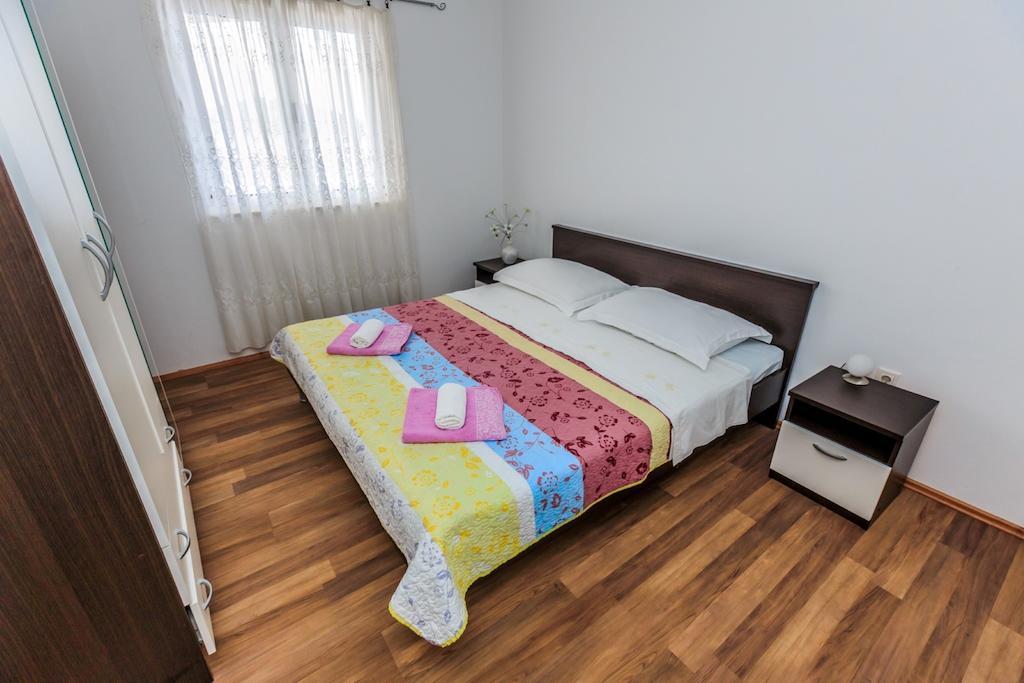 Apartments Rogulj Rogoznica  Ruang foto